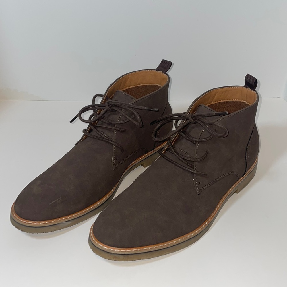 Brown casual boots